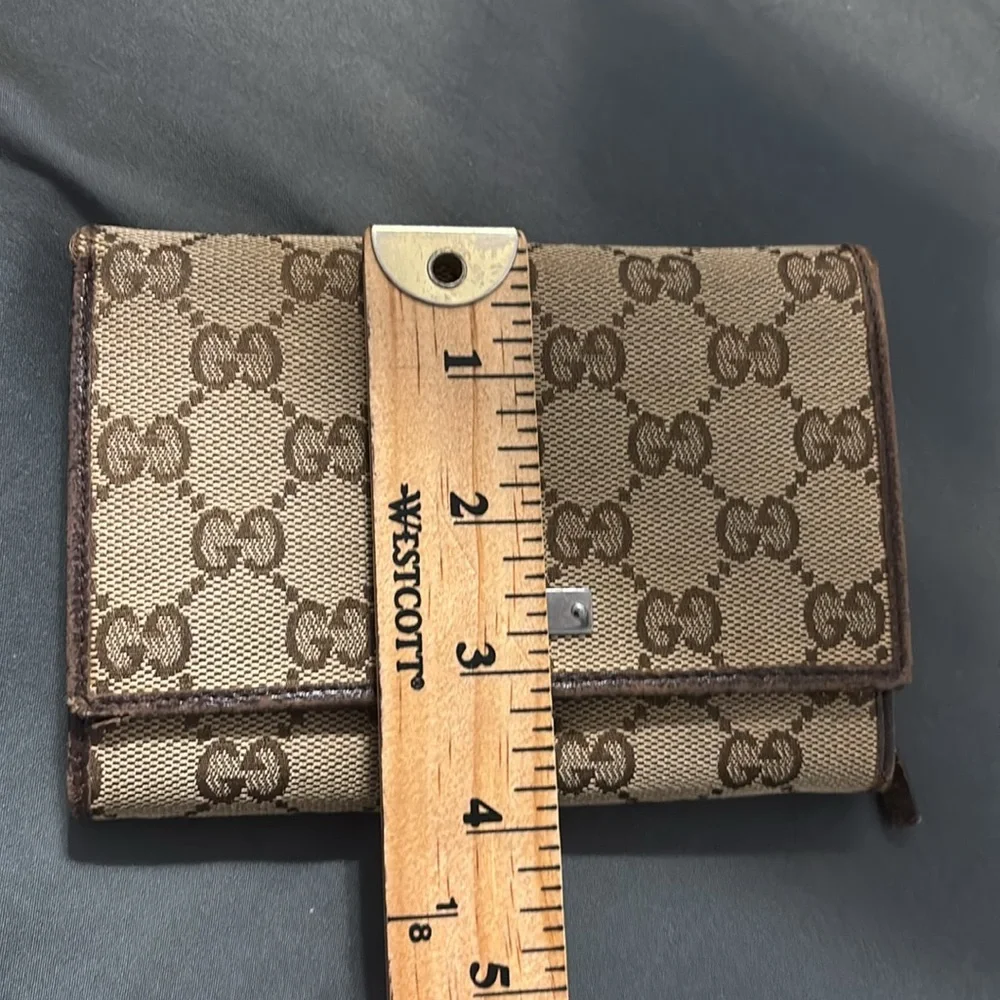 Gucci Tan and Brown Monogram Wallet - Picture 3 of 11